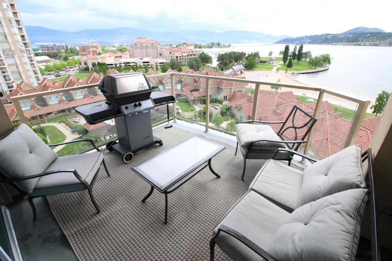 Sunset Waterfront Resort By Discover Kelowna Resort Accommodations Ngoại thất bức ảnh